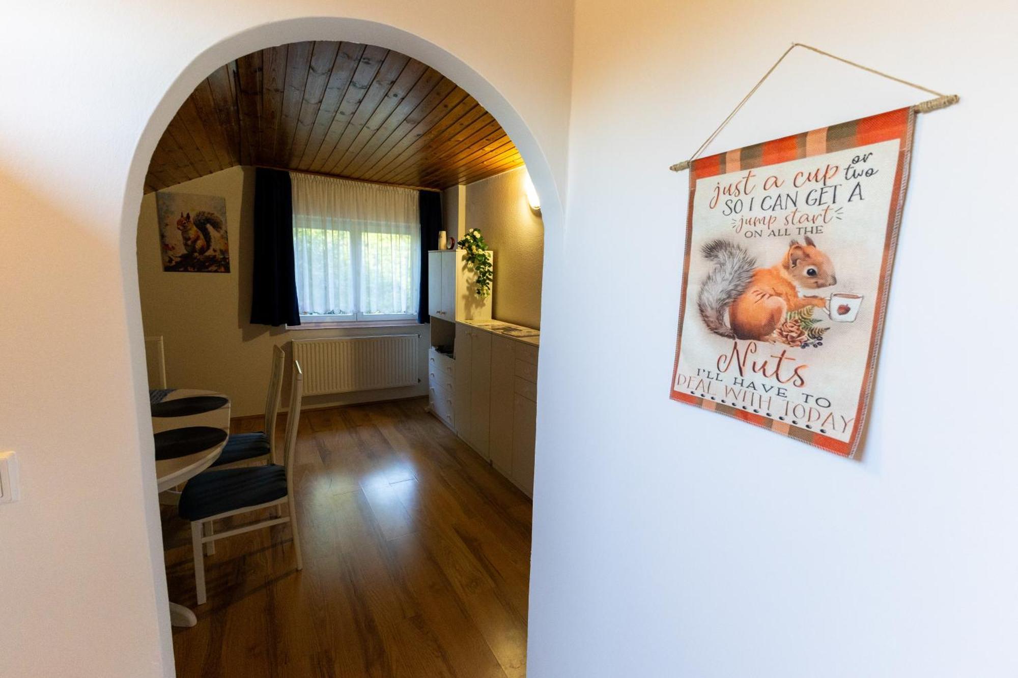 Kismokus Apartman Eger Exteriör bild